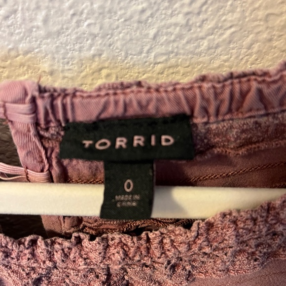 Twill Crochet Yoke Blouson Sleeve Top By Torrid - Picture 3 of 5
